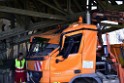 LKW blieb unter Bruecke haengen Koeln Deutz Deutz Muelheimerstr P148